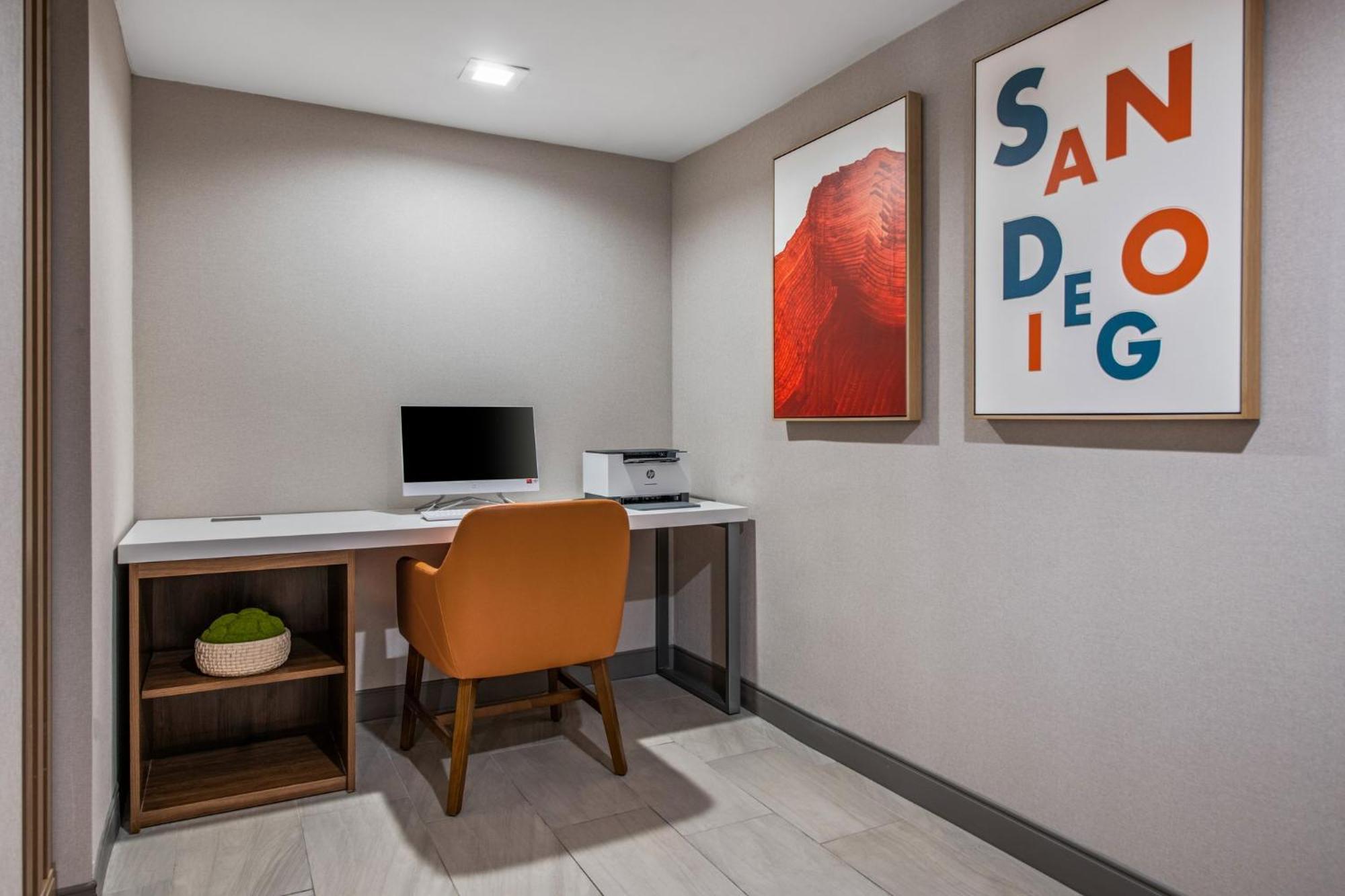 Holiday Inn Express San Diego - Sorrento Valley By Ihg Esterno foto