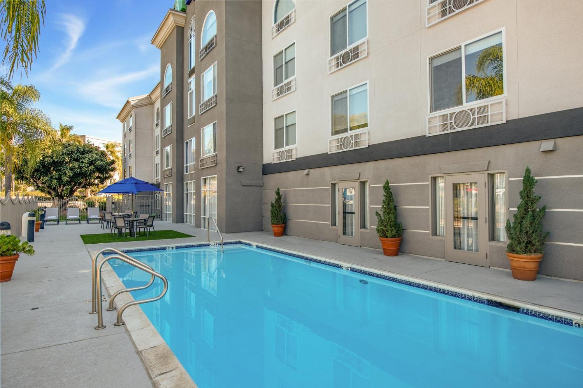 Holiday Inn Express San Diego - Sorrento Valley By Ihg Esterno foto